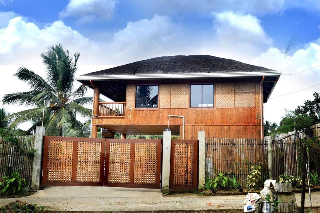 Modern Bahay Kubo In A Farm Near Tagaytay Villa Tagaytay City Екстериор снимка